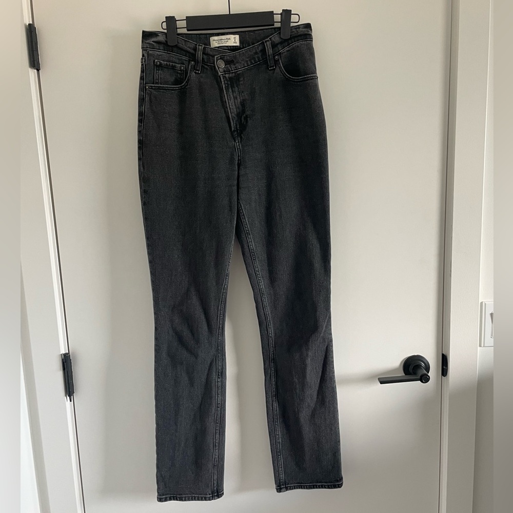 Abercrombie & Fitch 90s Slim Straight Ultra High Rise
